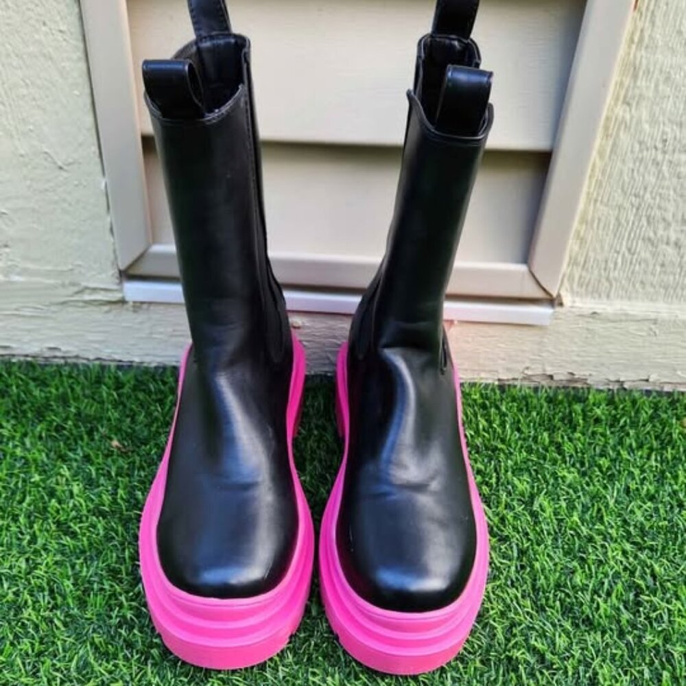 Black Platform Chelsea Boots with Pink Sole - Women